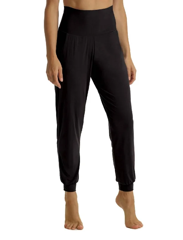 women's skiing pantsHigh Rise Butter Jogger Pant In Black