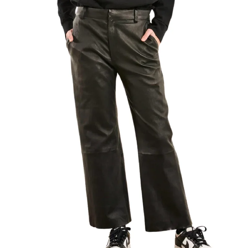 women's sweatpantsLeather Cropped Trousers In Black