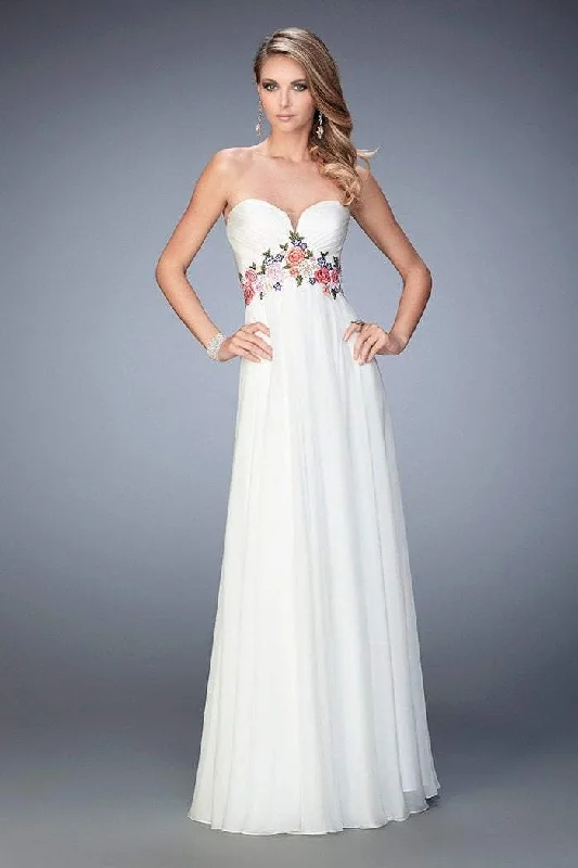 Formal Dress for Large WeddingsLa Femme - Floral Applique Ruched Sweetheart Chiffon Gown 22521