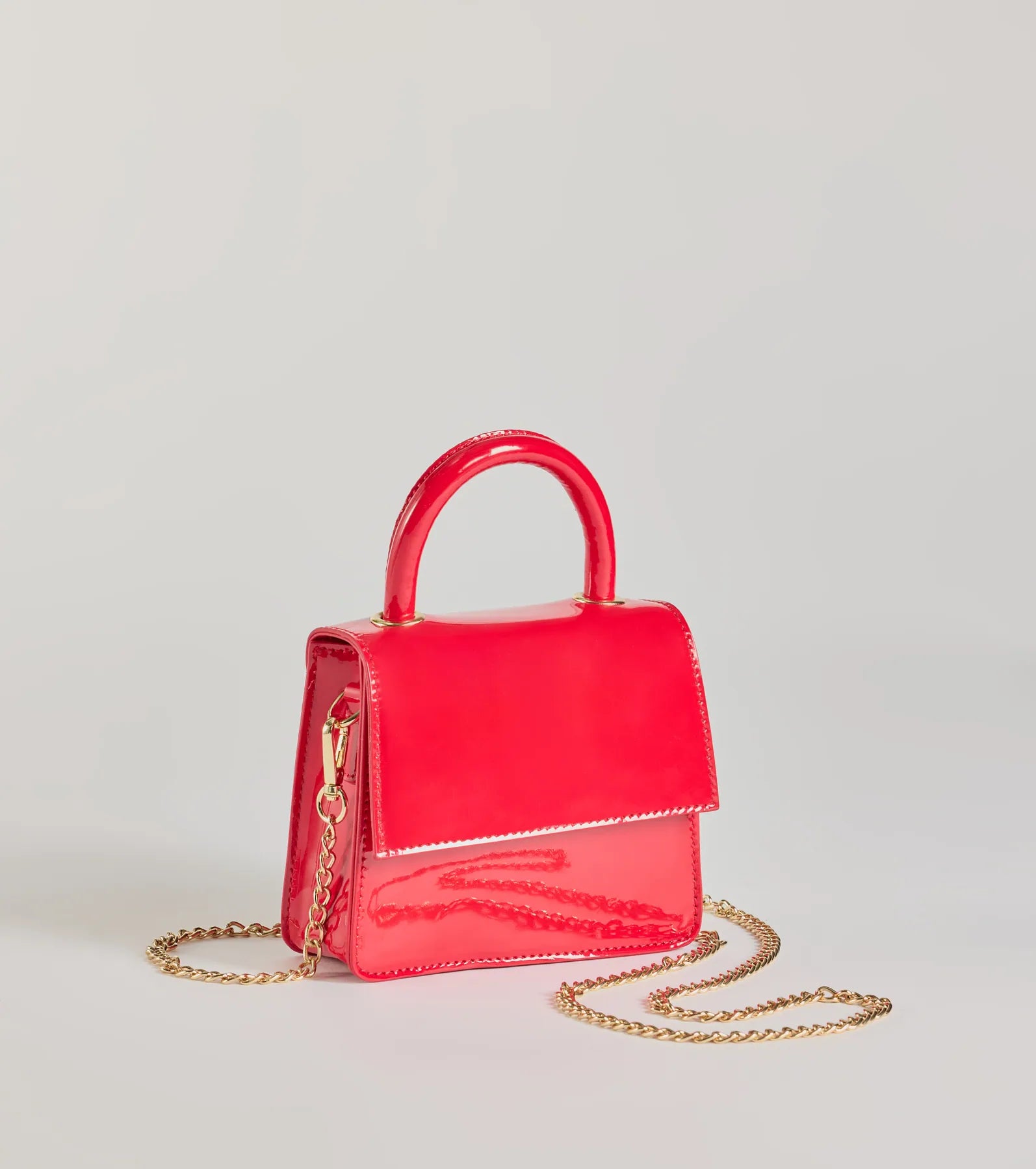 retro Mimi dresses inspired by the 70sTrendy Moment Faux Patent Leather Top Handle Mini Purse