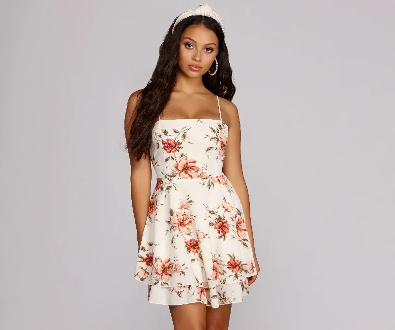 discount plus-size Mimi dresses for curvesFloral Moment Mini Dress