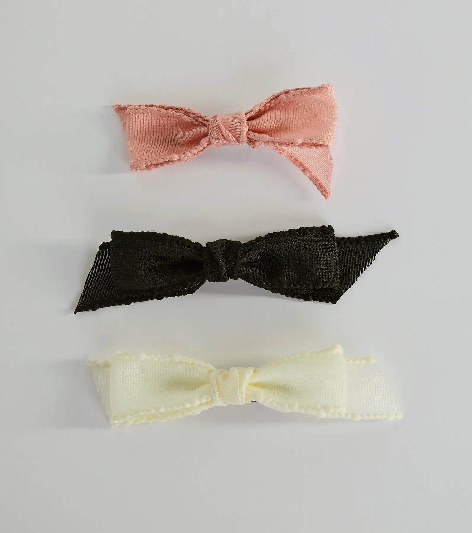 trendy Mimi dresses for InstagramChic And Feminine Three-Pack Hair Bow Set