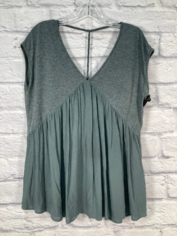 women's tops for those who want to create outfits that are both trendy and timelessGreen Top Sleeveless Meadow Rue, Size S