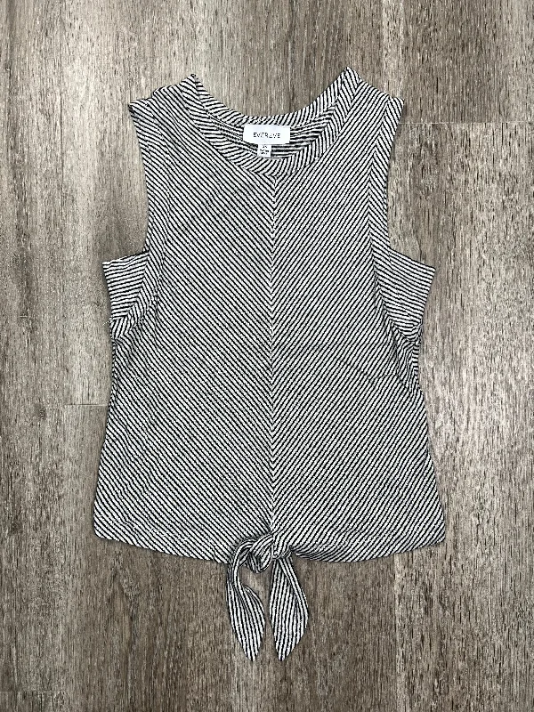 women's tops for those who want to wear pieces that are both functional and fashionableStriped Pattern Top Sleeveless Evereve, Size Xs